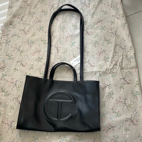 Telfar Medium Classic Black Shoulder Bag - Picture 3 of 10